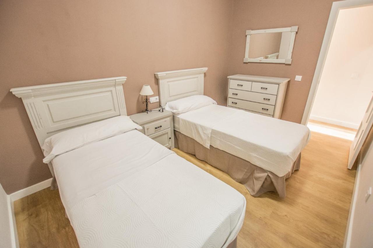 Apartamento Plaza Mayor Caces Extérieur photo